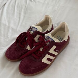 Back 70 Maroon & Cream Retro Sneakers Worn Once